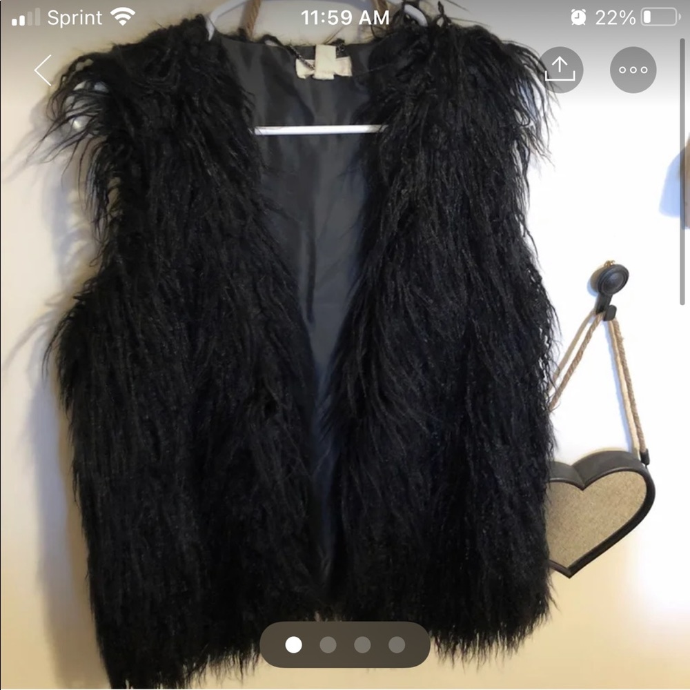 Fur vest